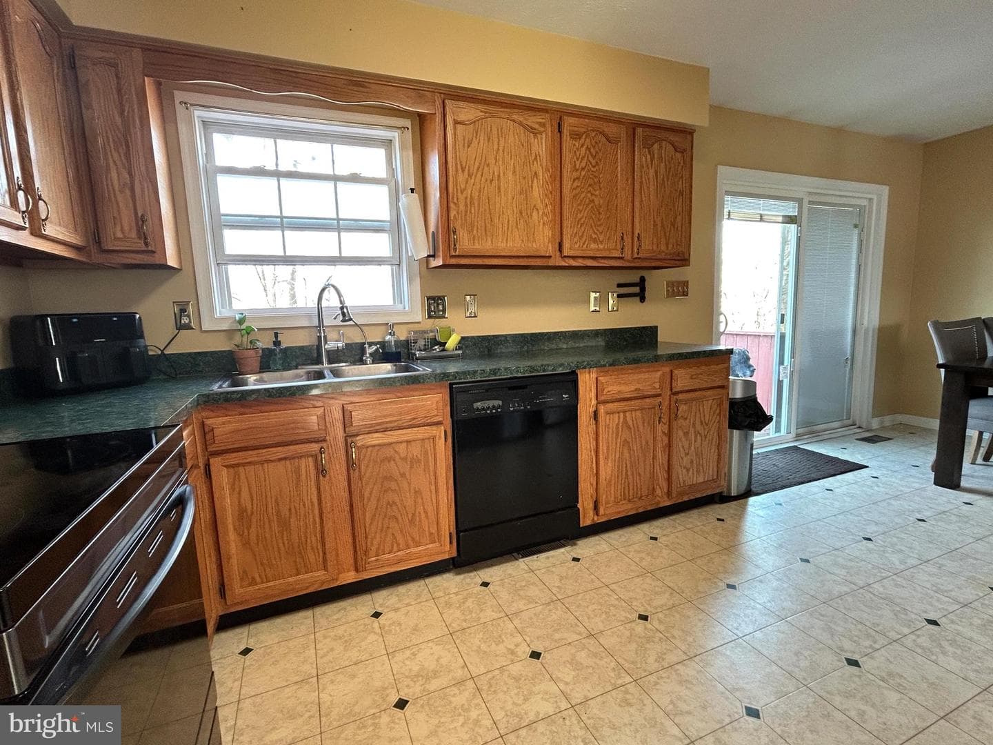 60 Wendover Drive photo 11