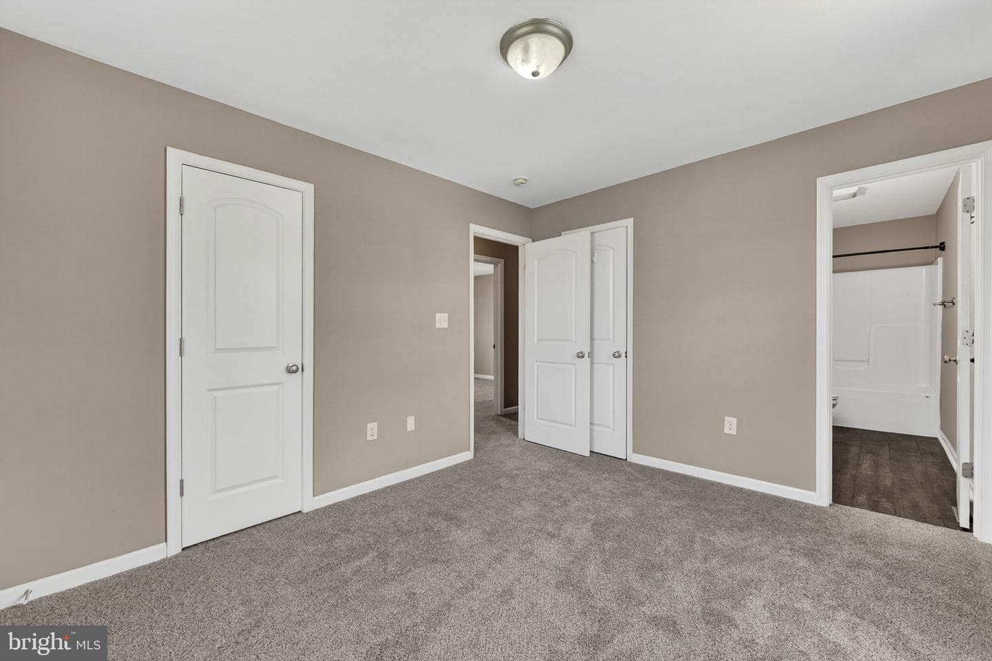 126 Invasion Court photo 31