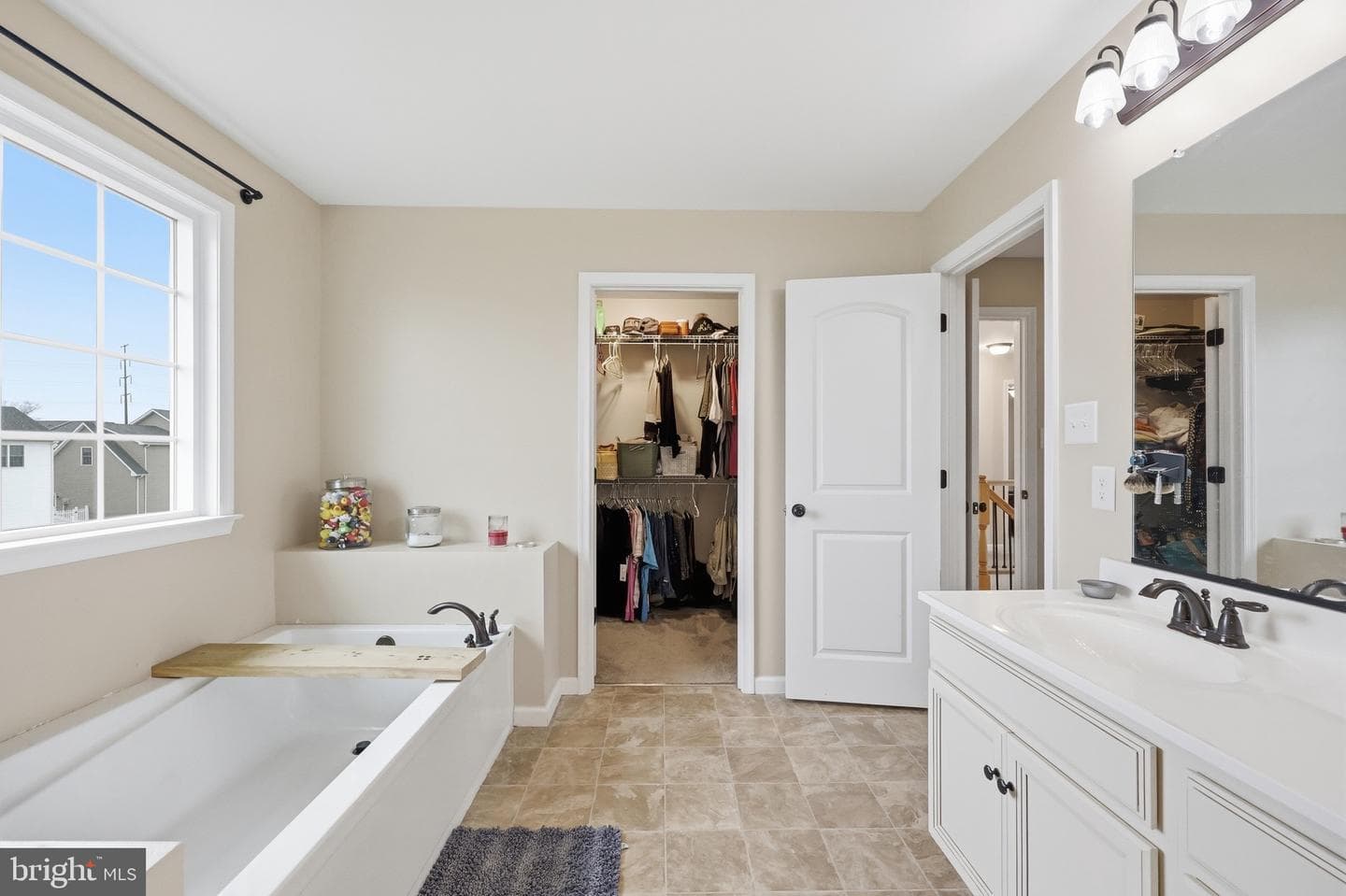 15 Branson Court photo 40