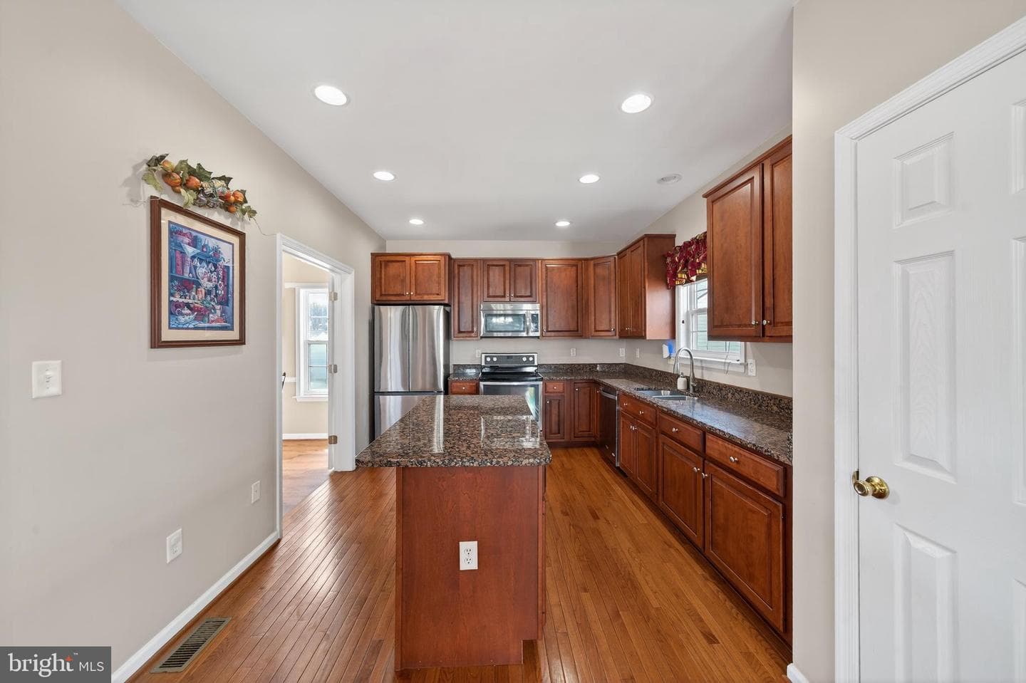 62 Niblick Court photo 10