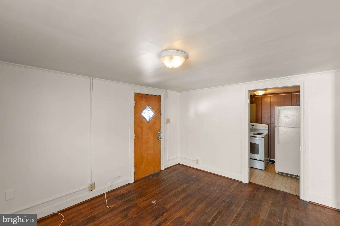 706 W King Street photo 23