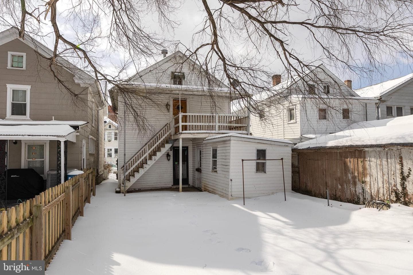 706 W King Street photo 31
