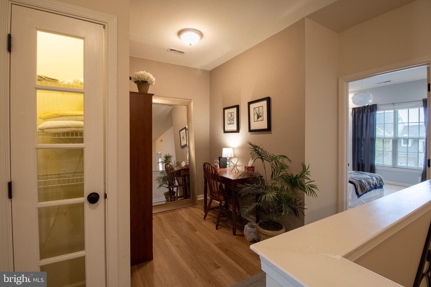 104 E Strathmore Way E photo 31