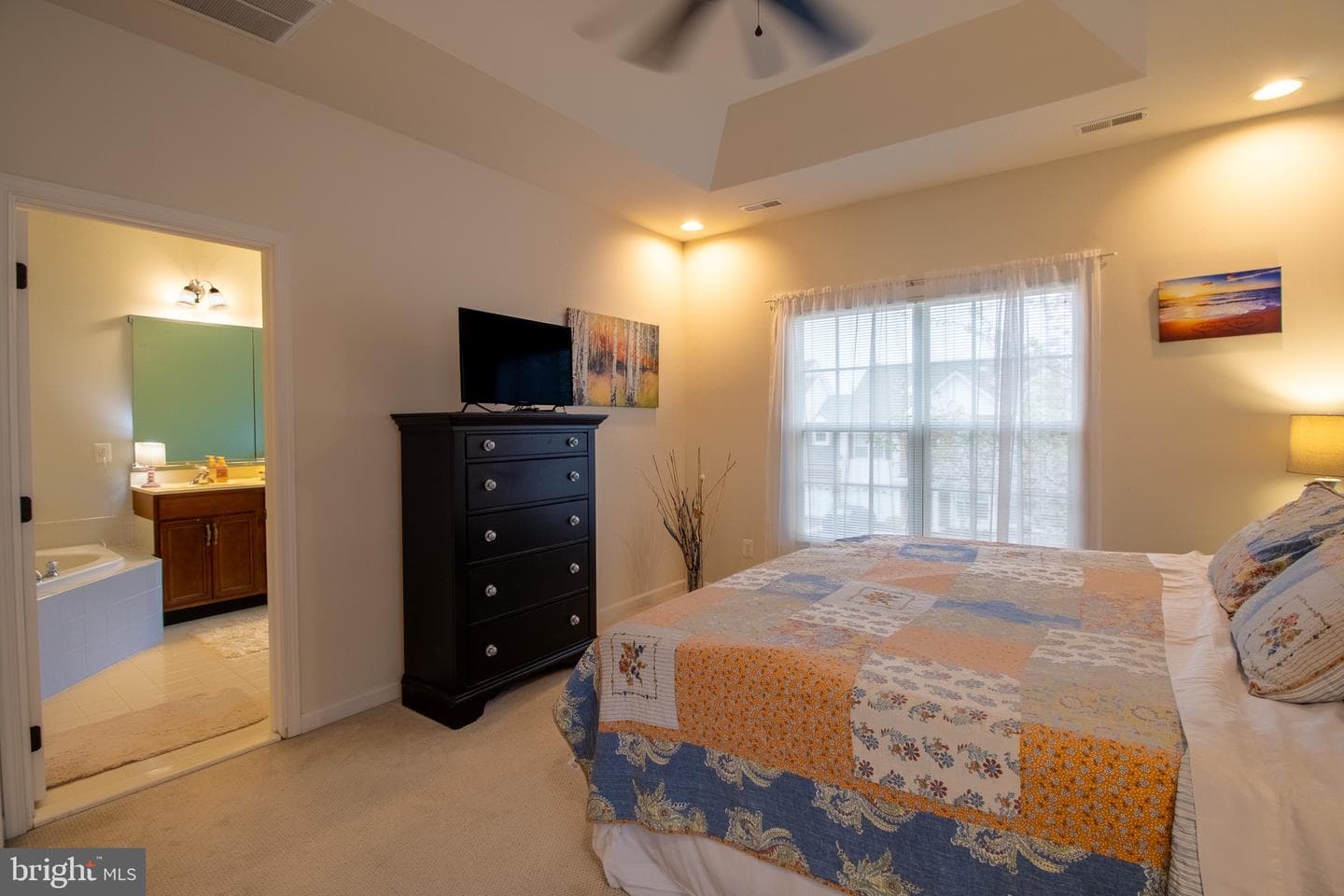 104 E Strathmore Way E photo 34