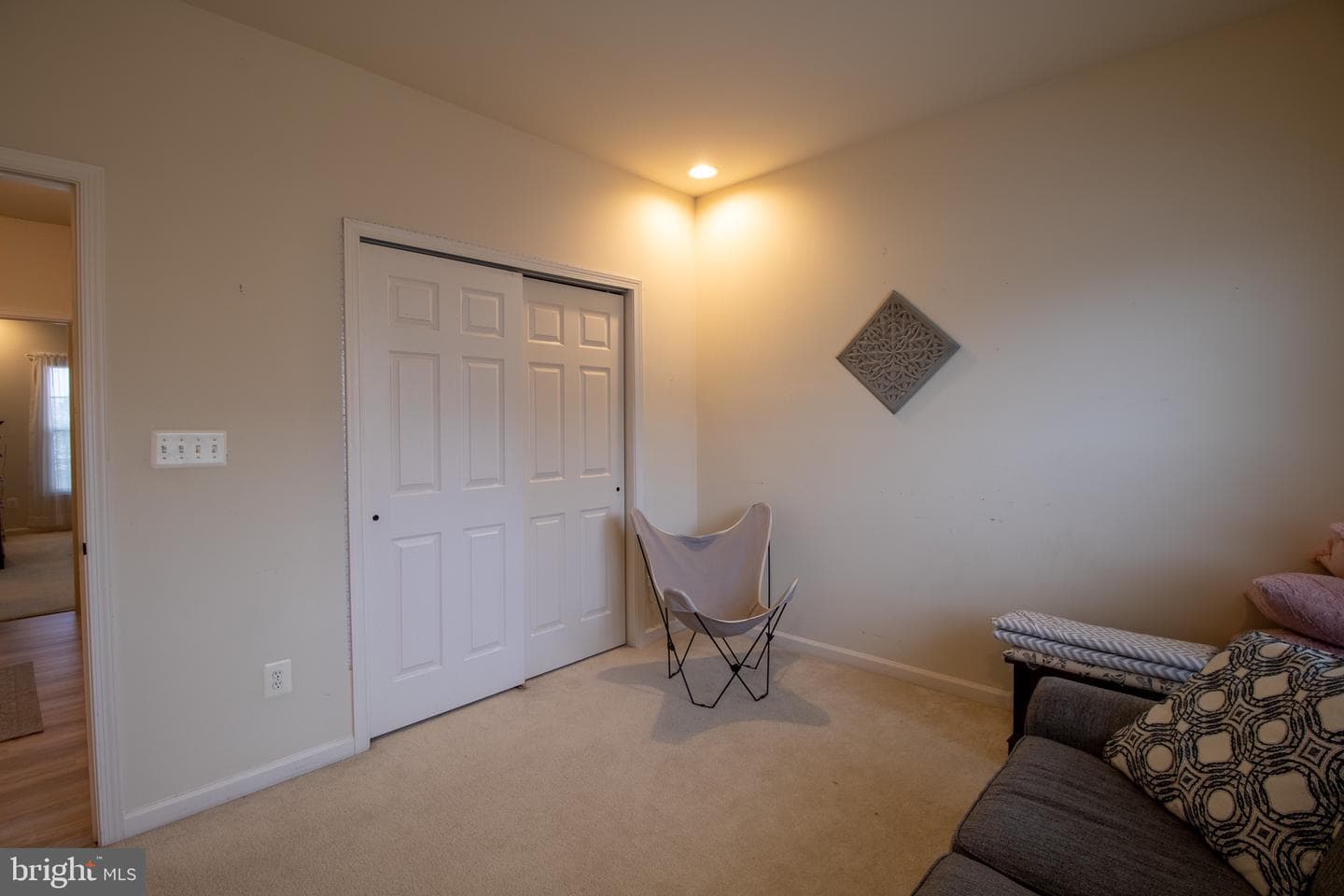 104 E Strathmore Way E photo 42