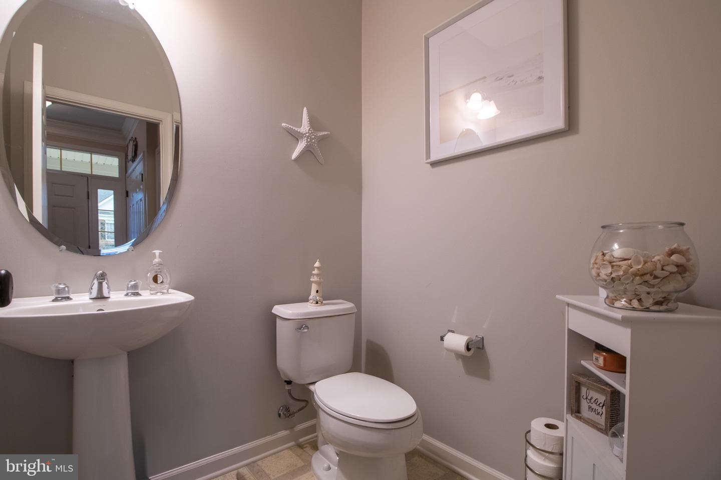 104 E Strathmore Way E photo 7