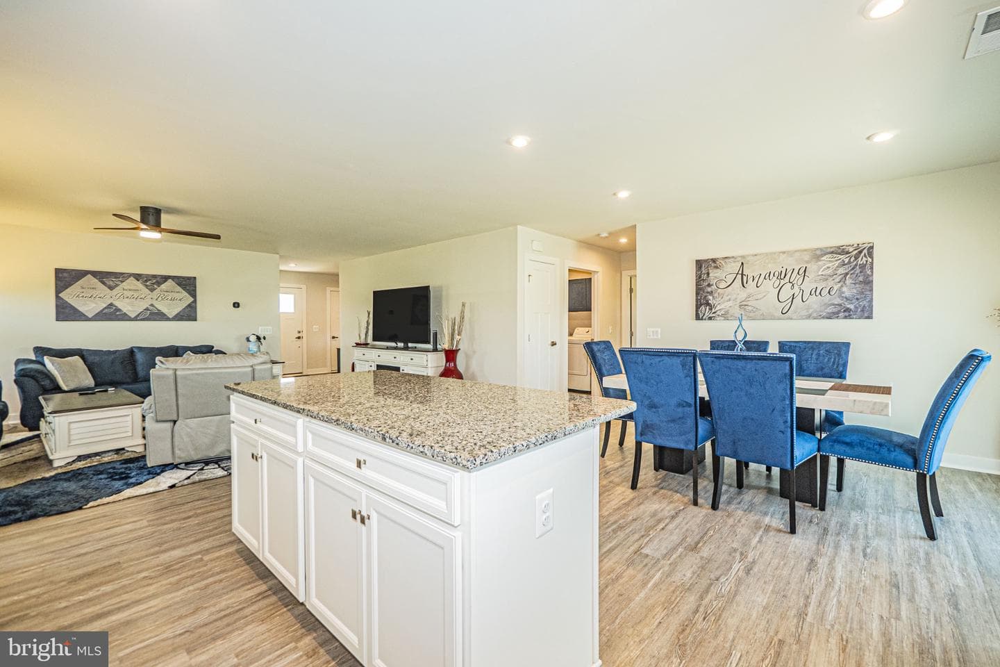 87 Opulent Court photo 12