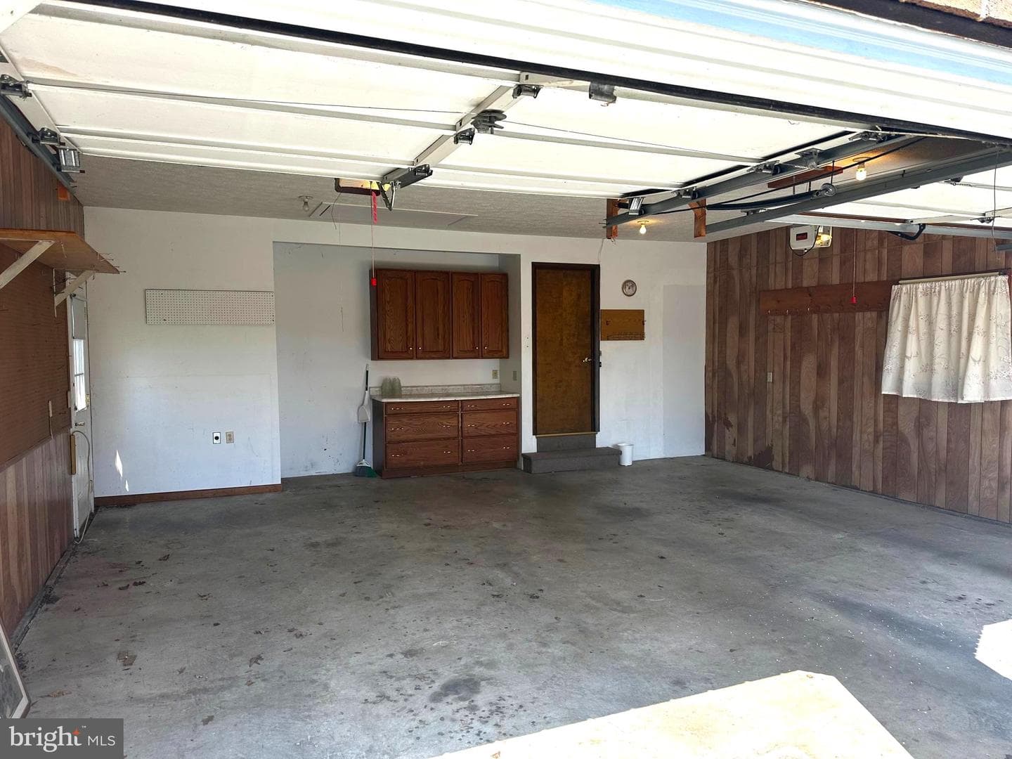 229 Hollis Drive photo 39