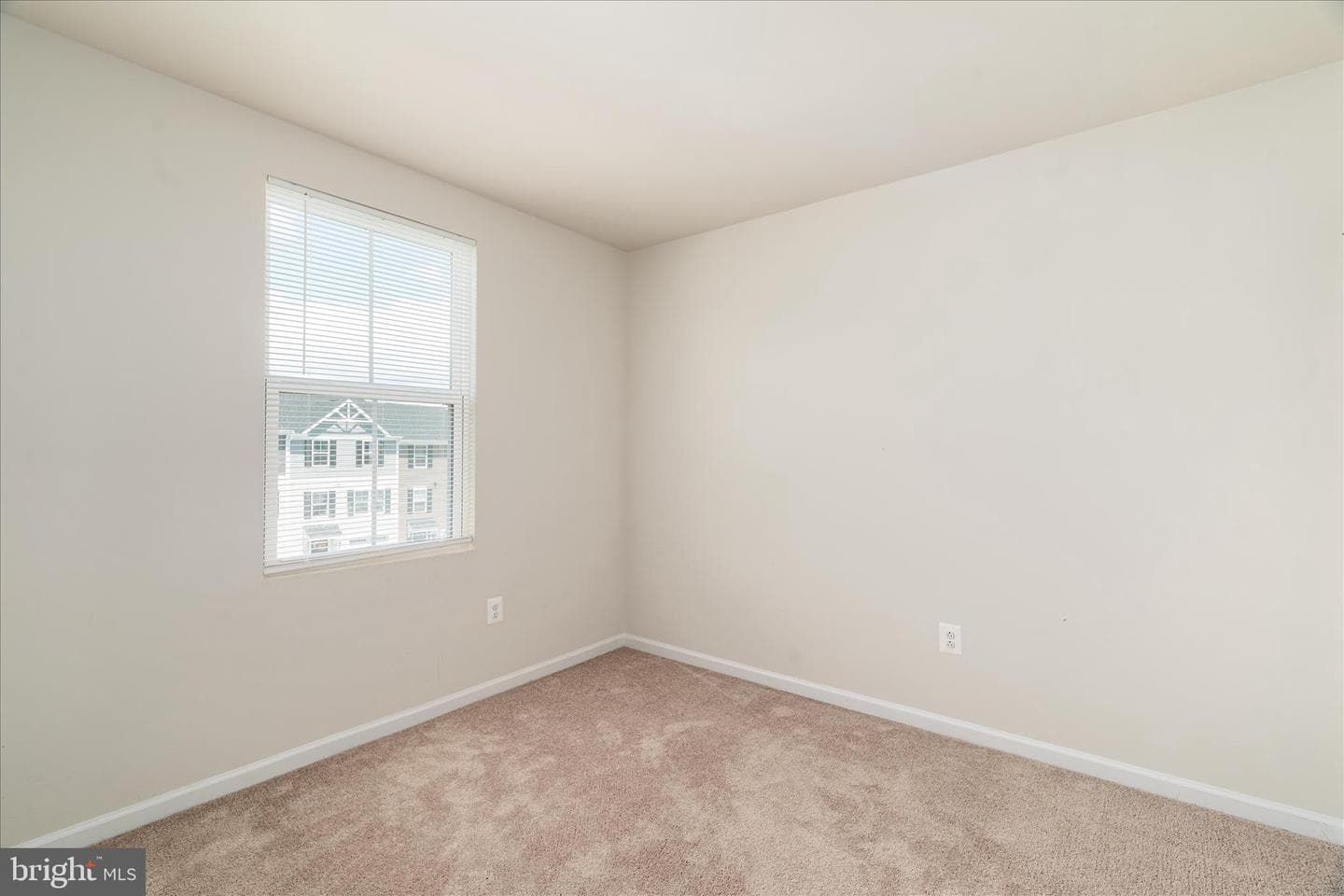33 Sebago Place photo 21