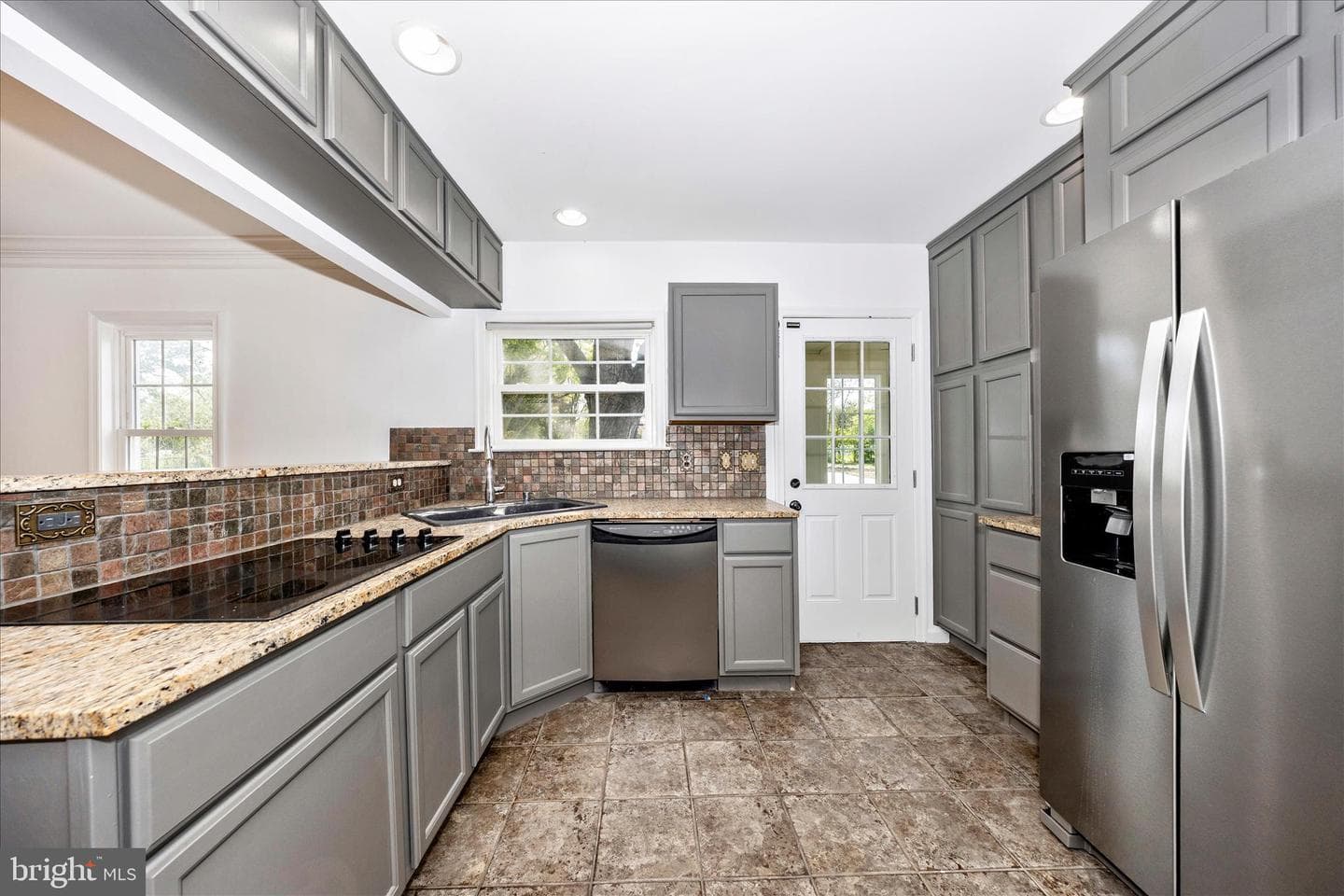 10167 Winchester Avenue photo 14