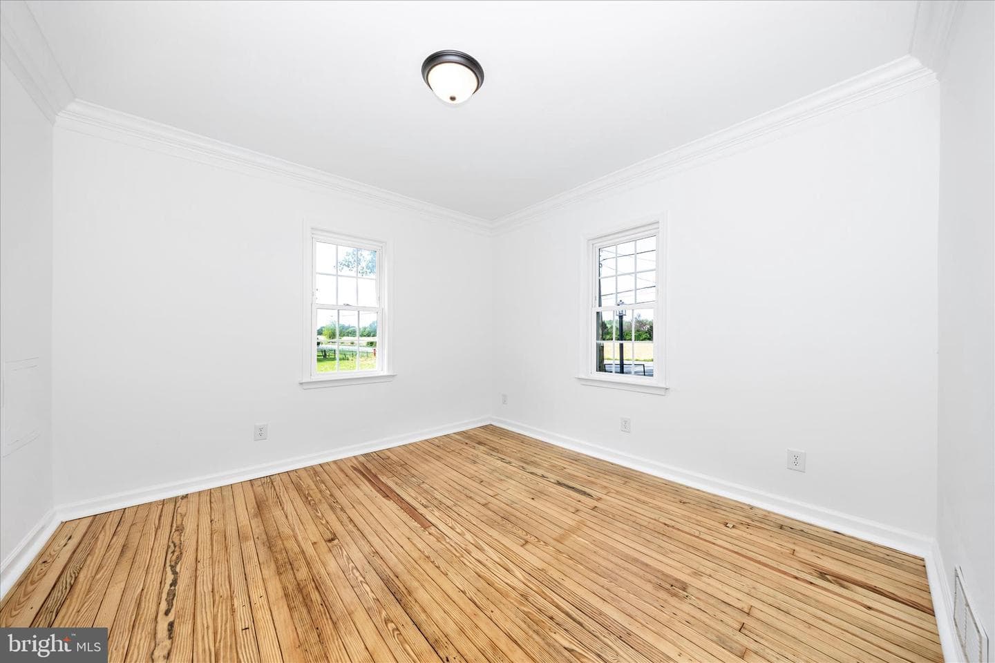 10167 Winchester Avenue photo 23
