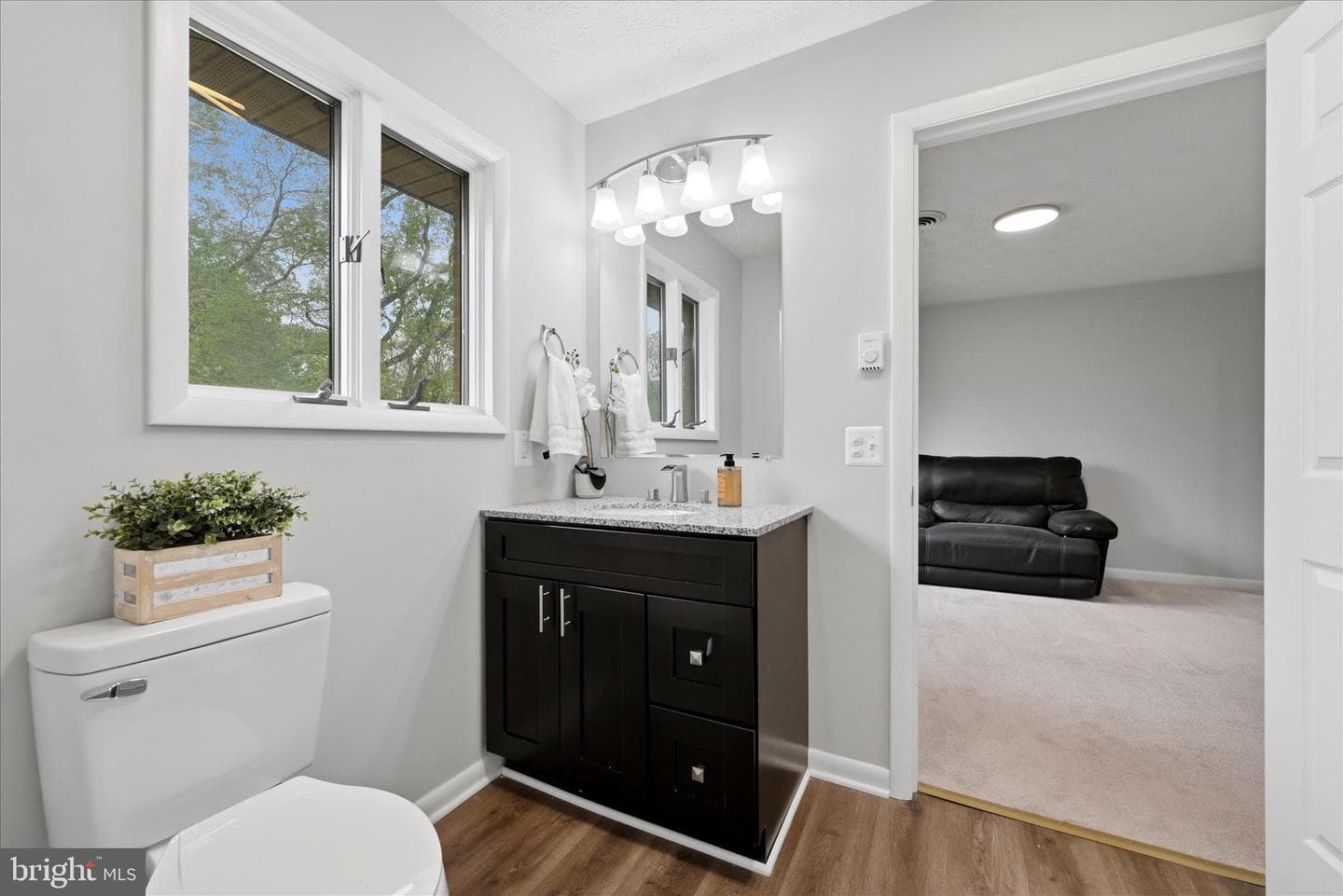 144 Brenda Drive photo 33