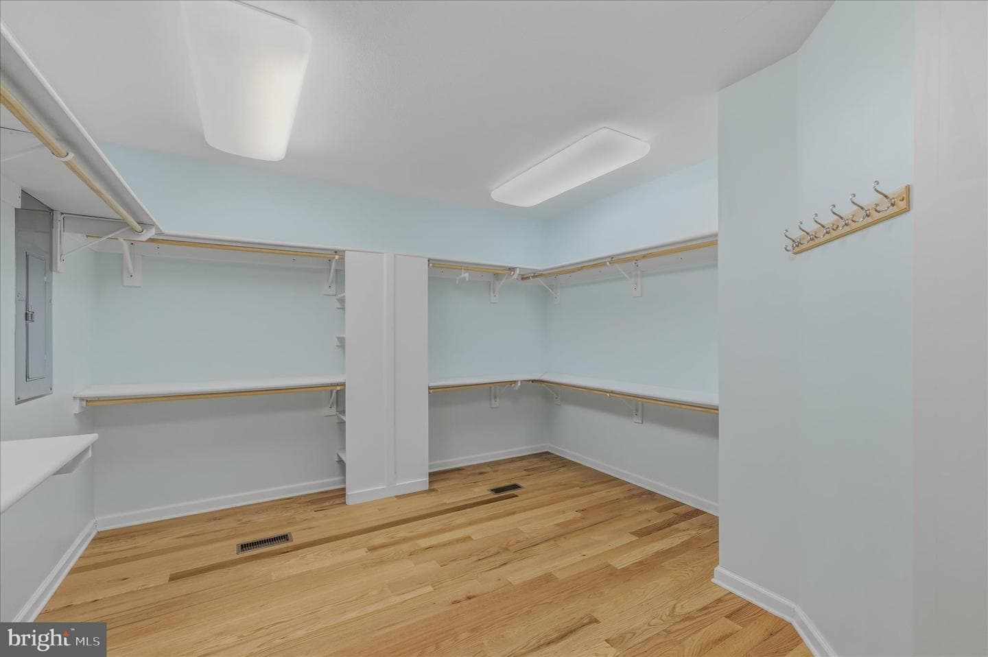 236 Babbling Brook Lane photo 37