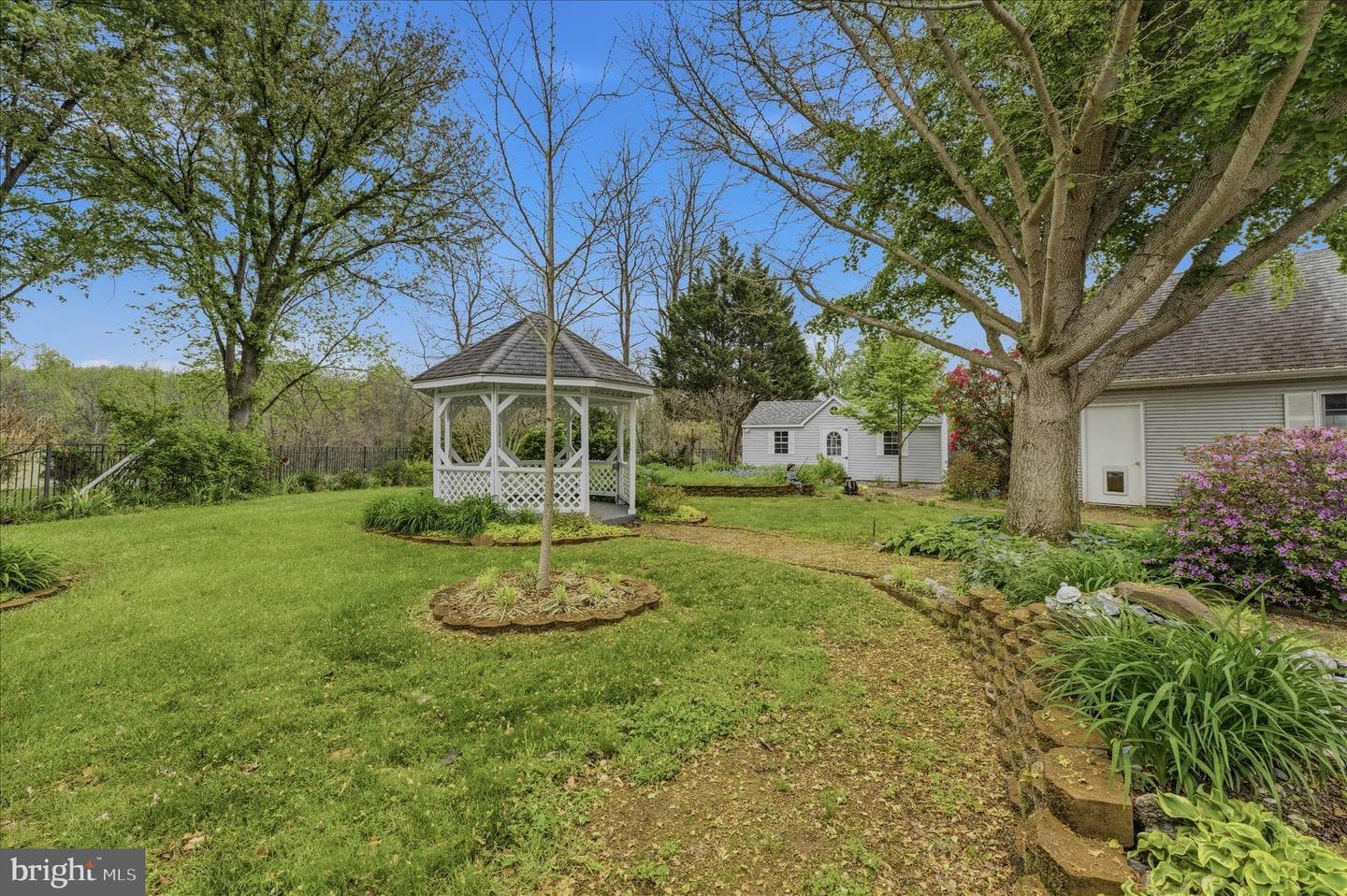 236 Babbling Brook Lane photo 69