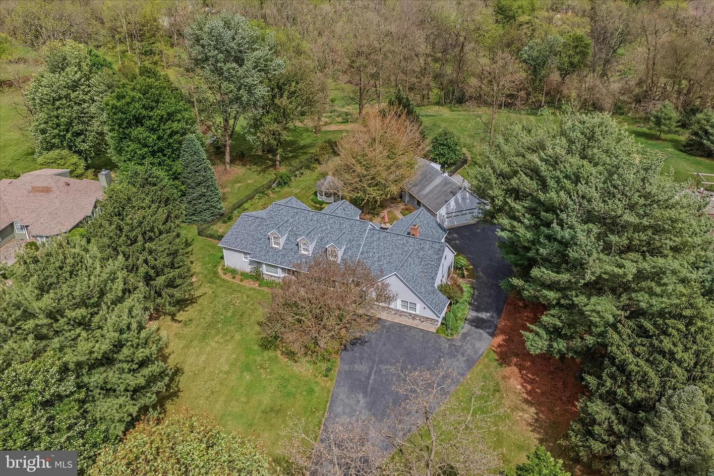 236 Babbling Brook Lane photo 90