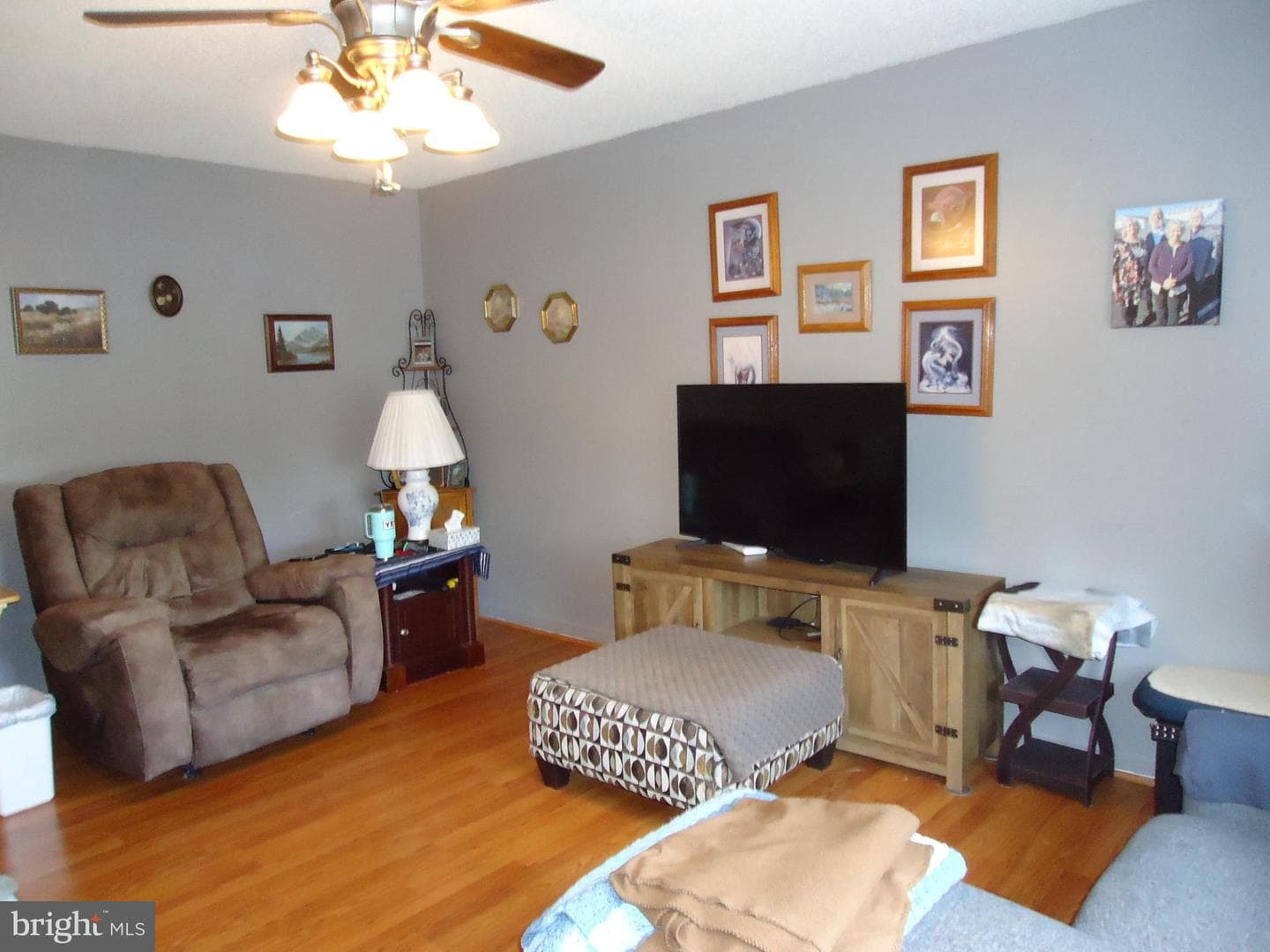 30 Squire Circle photo 15