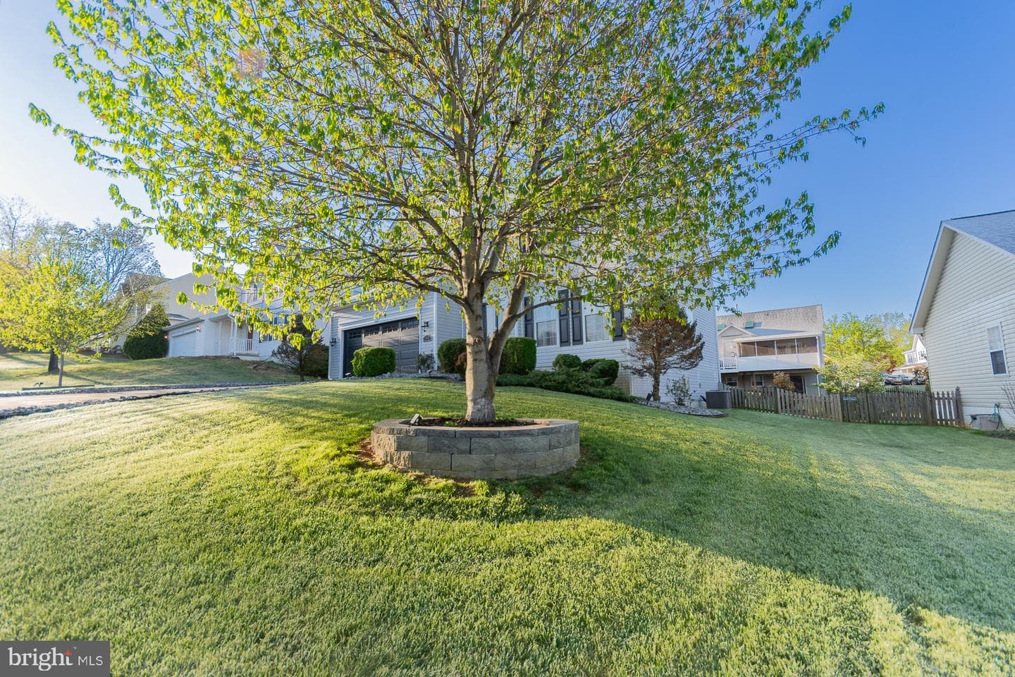 103 Lacosta Boulevard photo 86