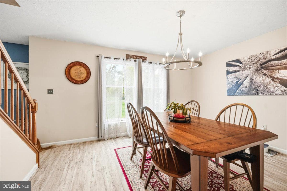 426 Appian Way photo 20