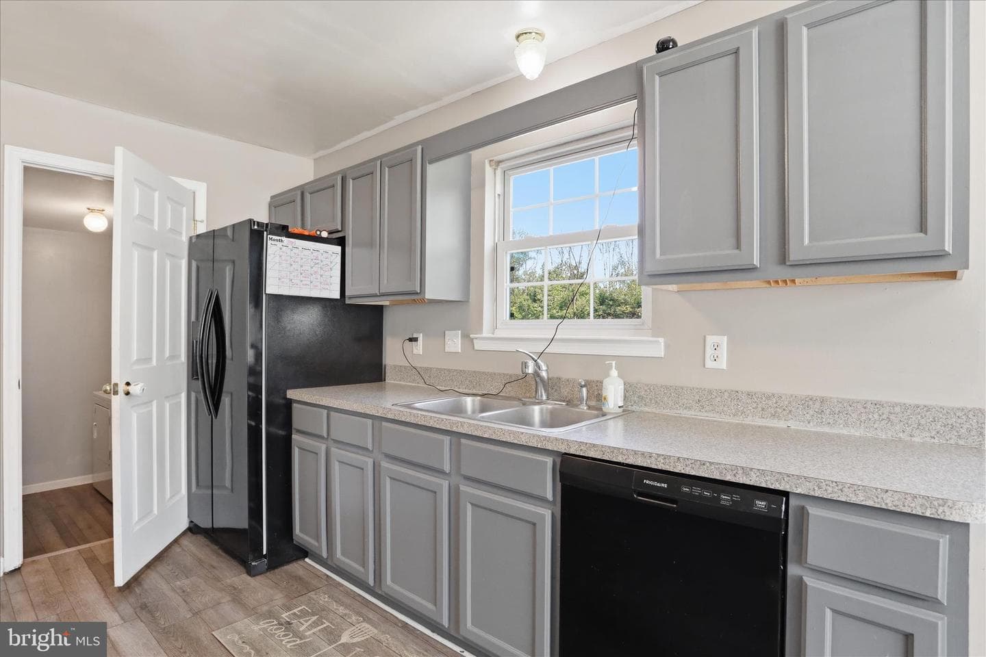 100 Coralberry Drive photo 8
