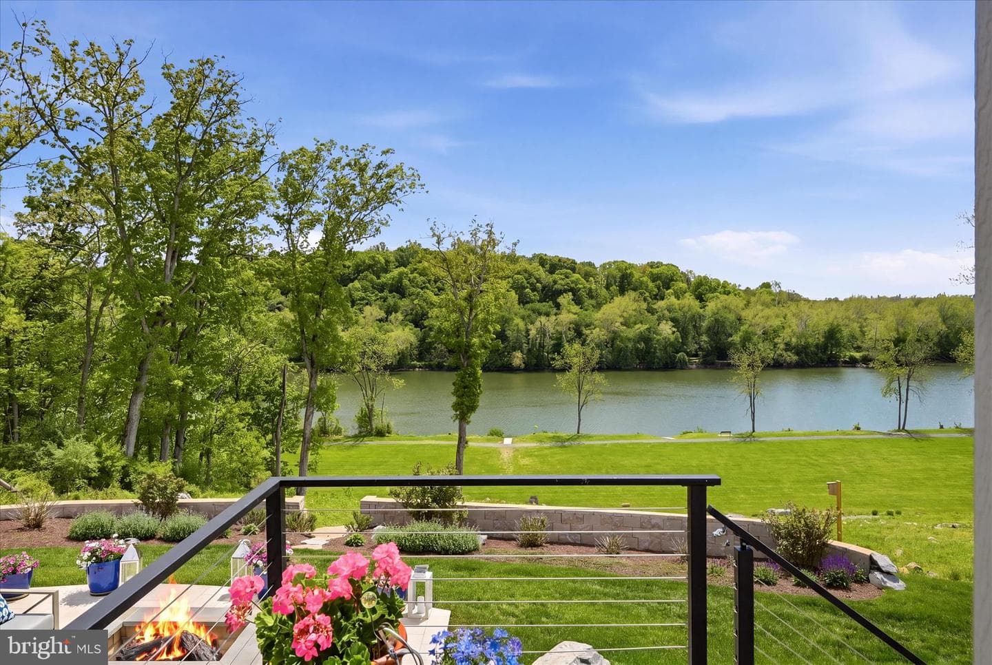 129 Agnese Court photo 21