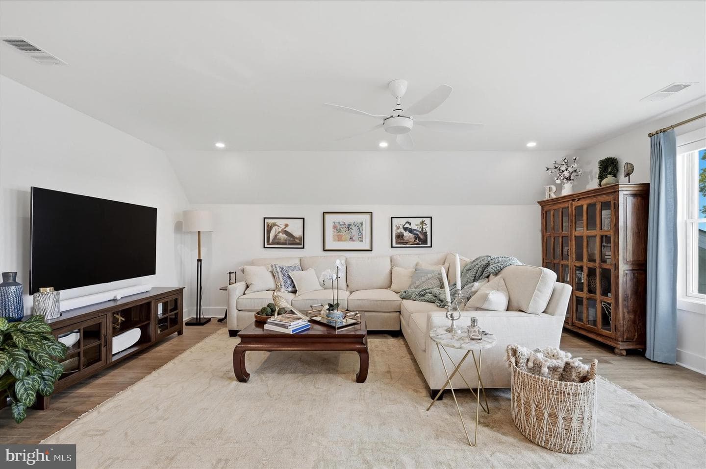 129 Agnese Court photo 49