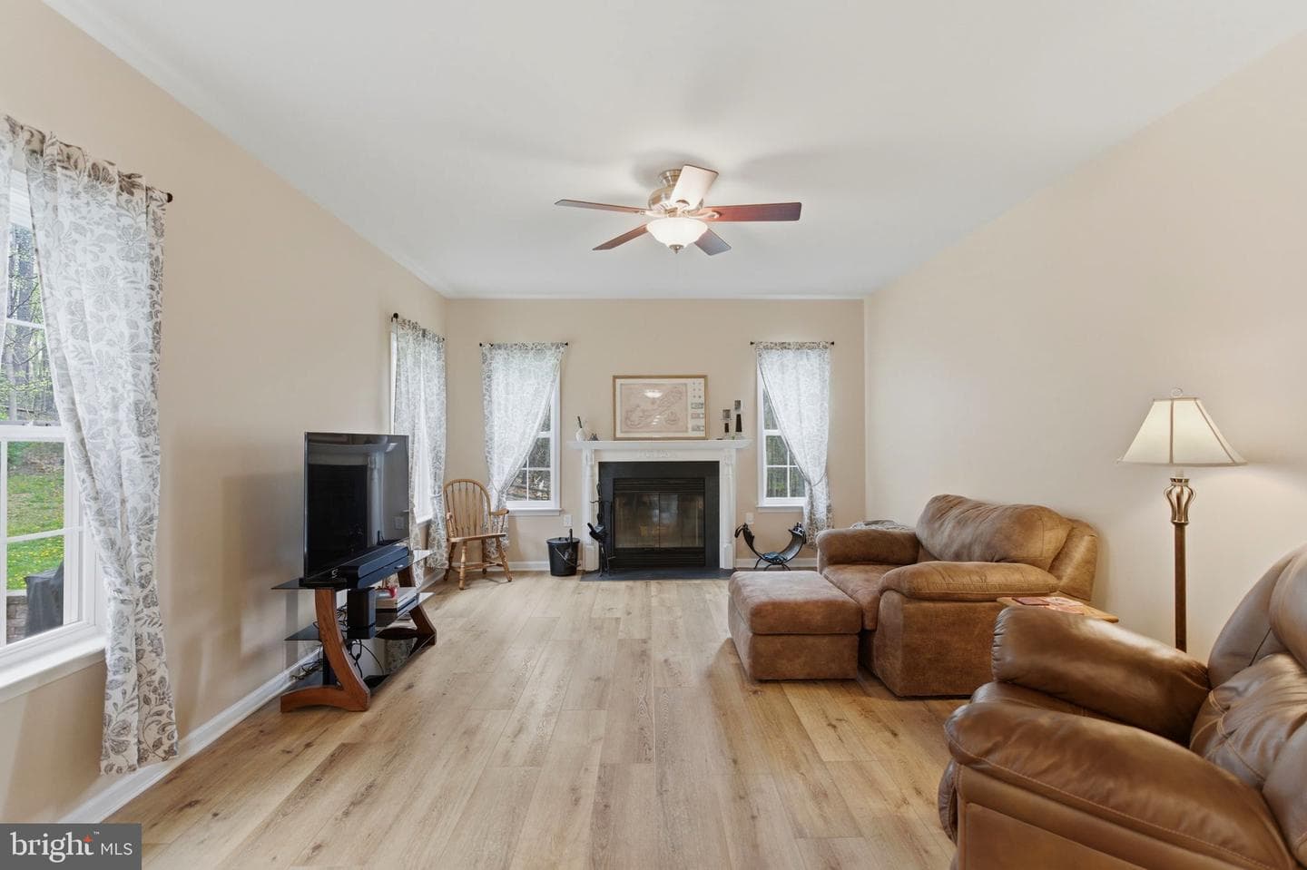 369 Rotterham Drive photo 22