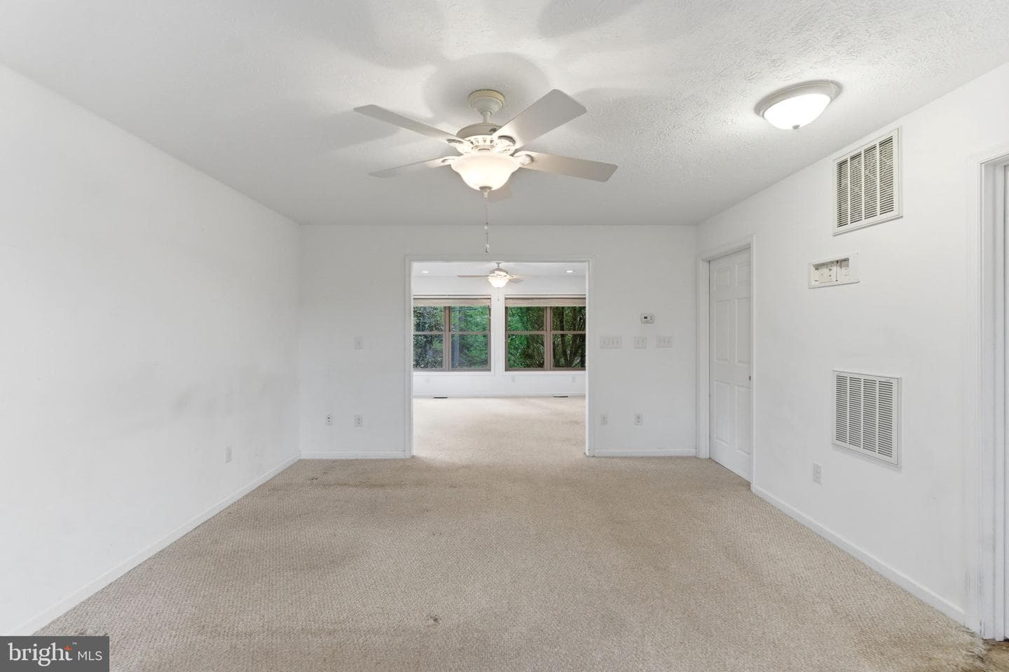 175 Rooney Road photo 33
