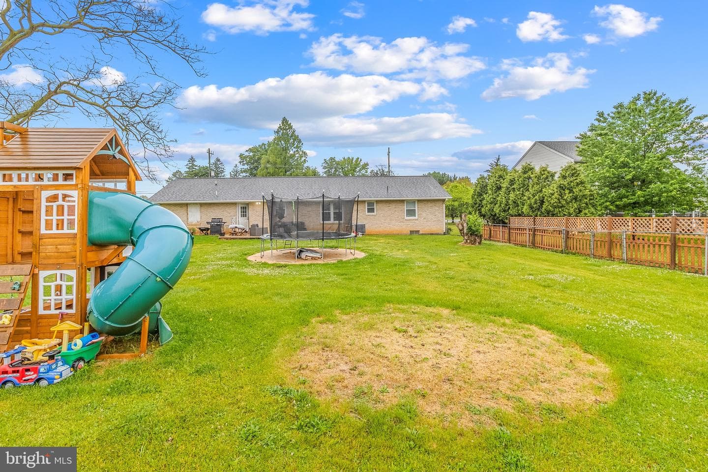 3877 Winchester Avenue photo 21