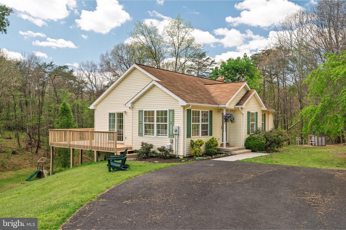 215 Ramblin Rose Lane photo 1