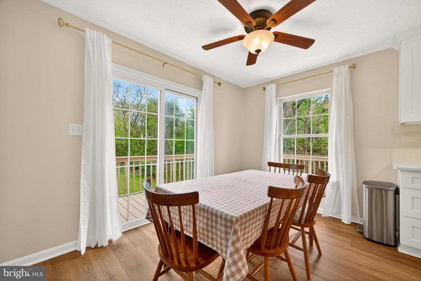 215 Ramblin Rose Lane photo 14