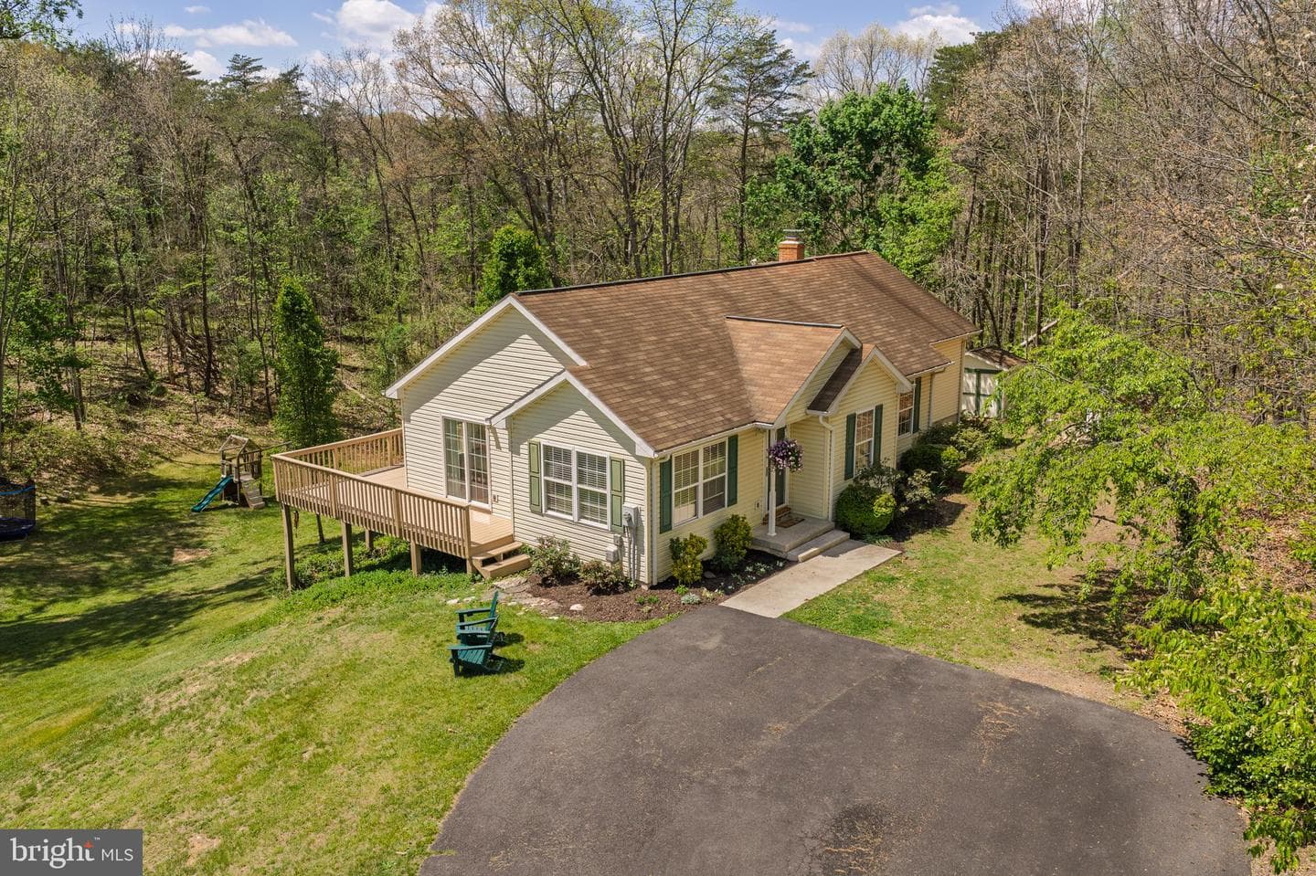 215 Ramblin Rose Lane photo 2