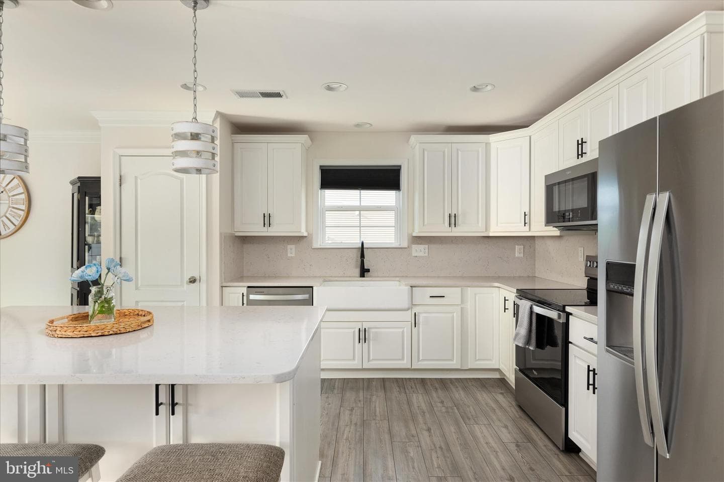339 Eurasian Drive photo 15