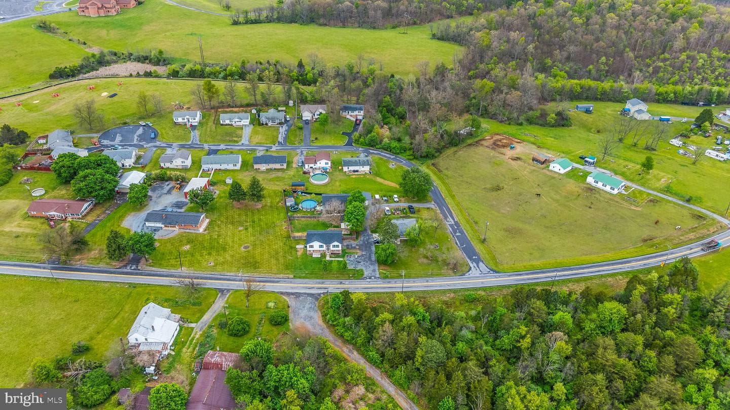 2471 Sulphur Springs Road photo 40