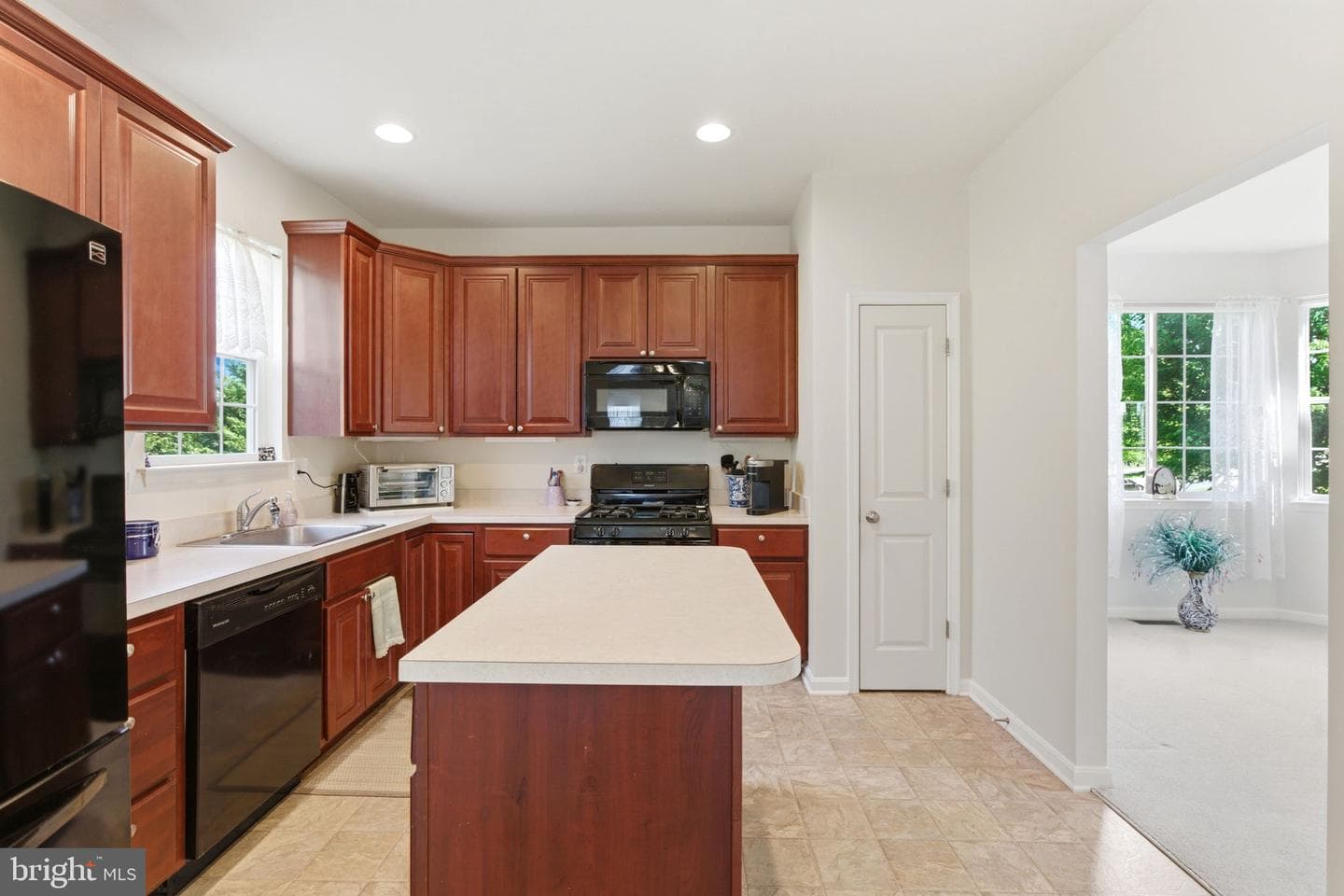 86 Cape Cod Circle photo 15