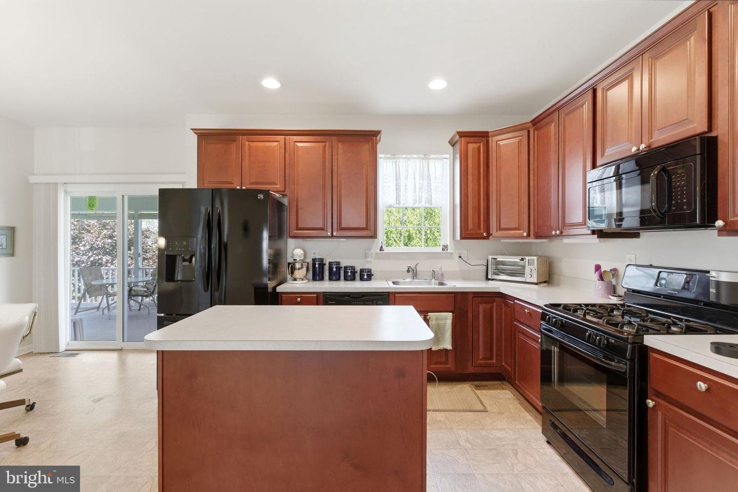 86 Cape Cod Circle photo 16