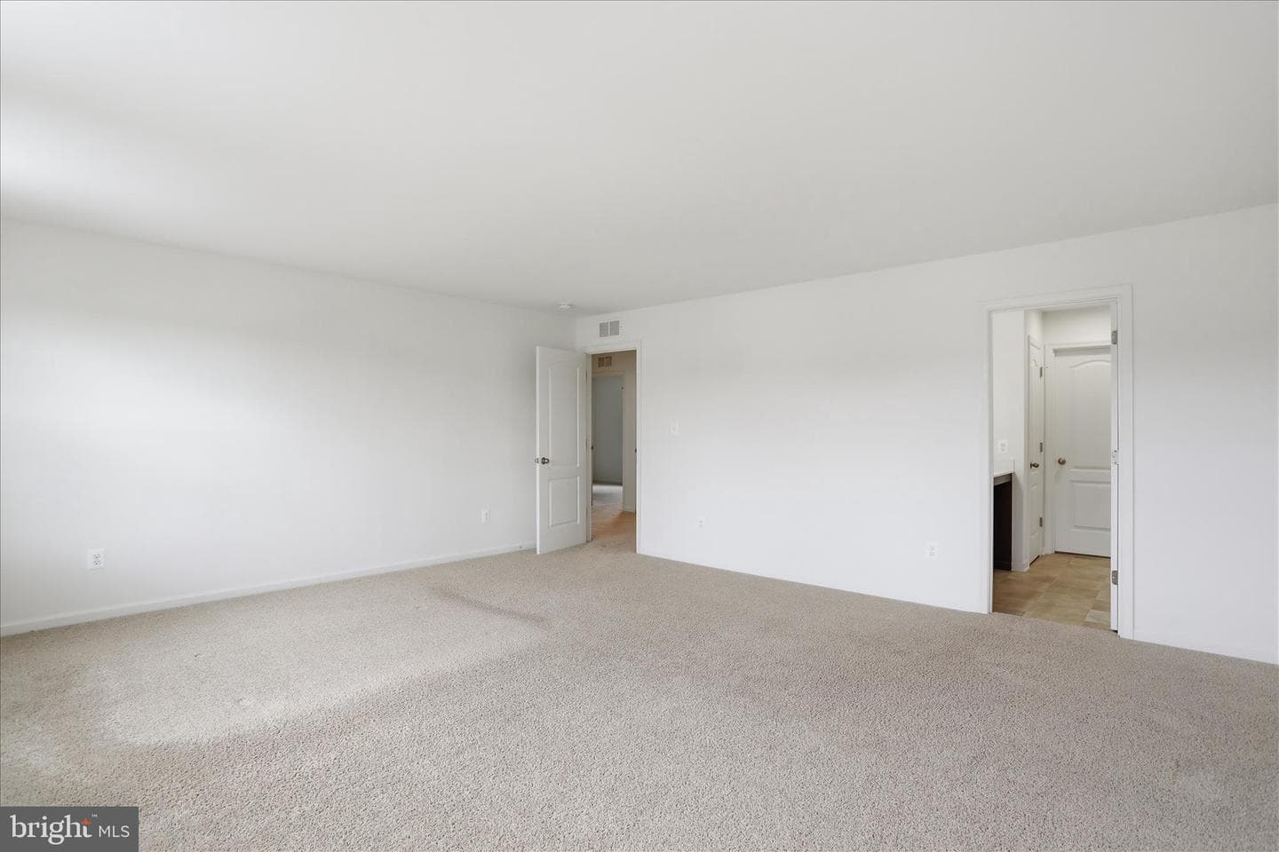 92 Belmont Place photo 35