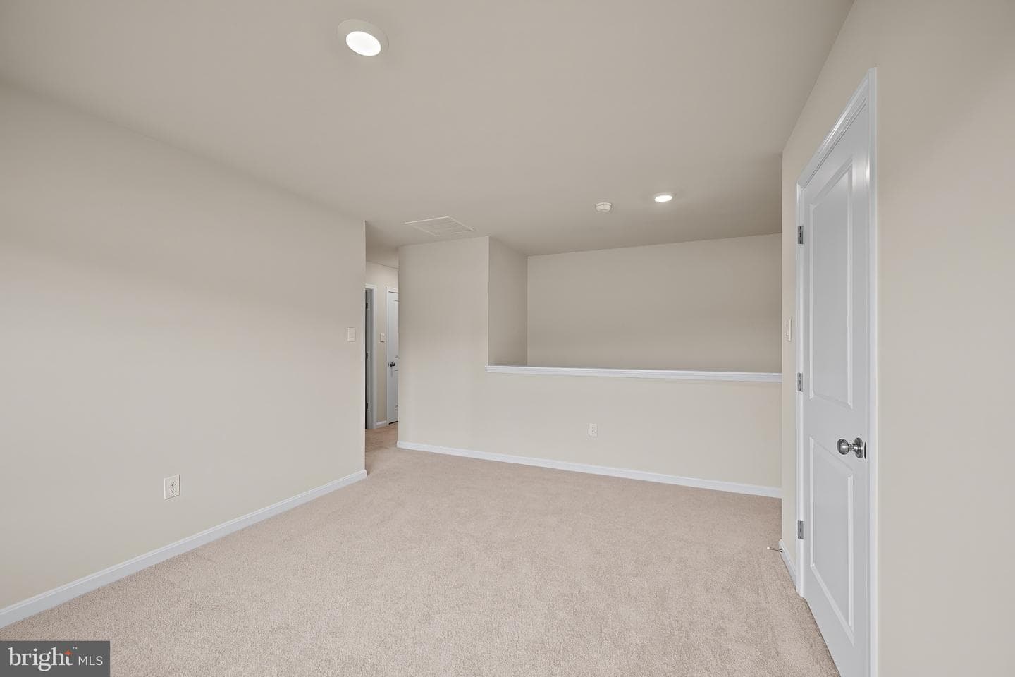 380 Orpington Drive photo 15