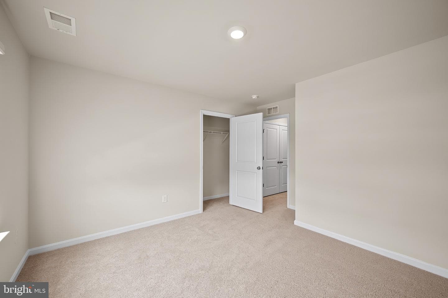 380 Orpington Drive photo 17