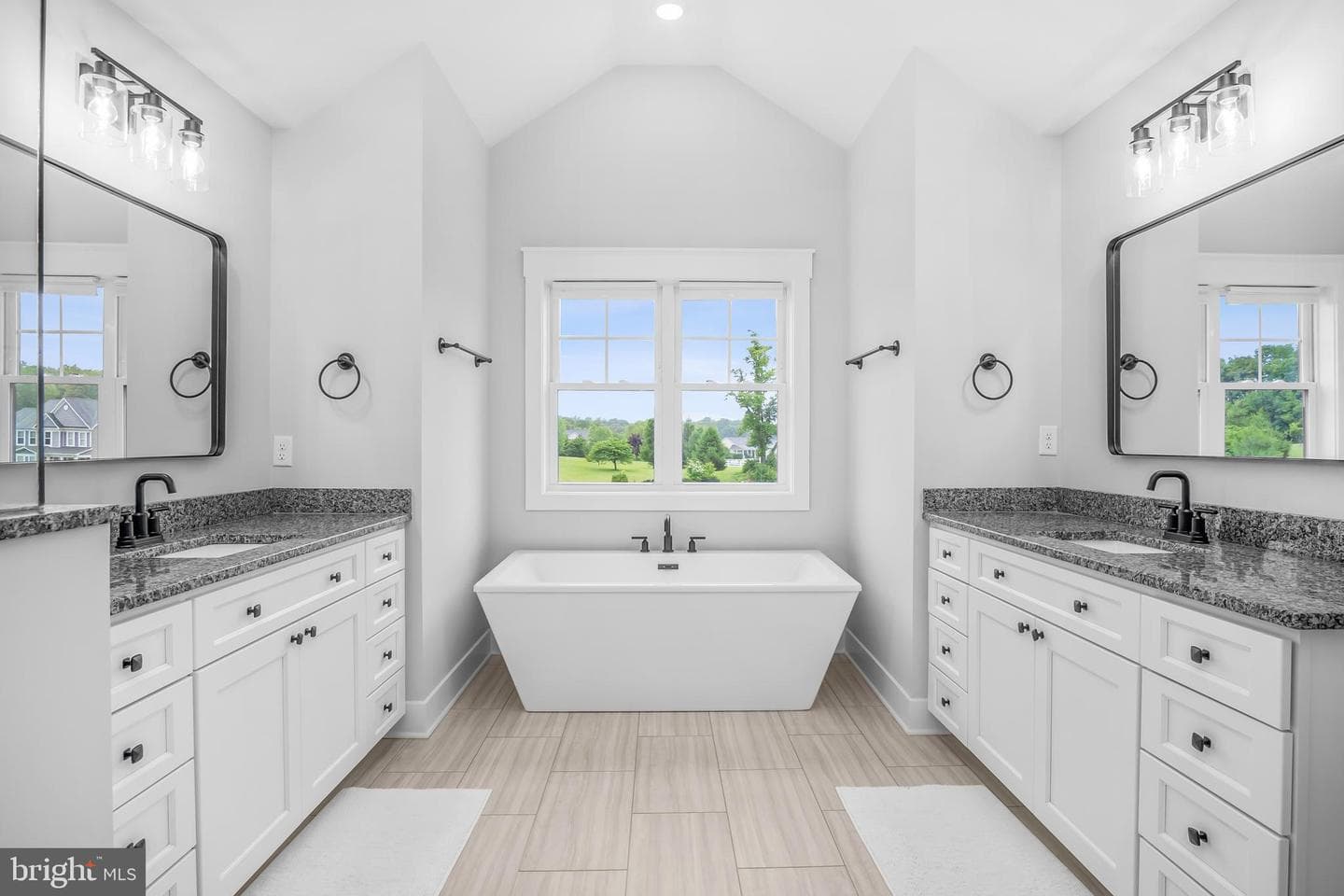 119 Varick Trl photo 33