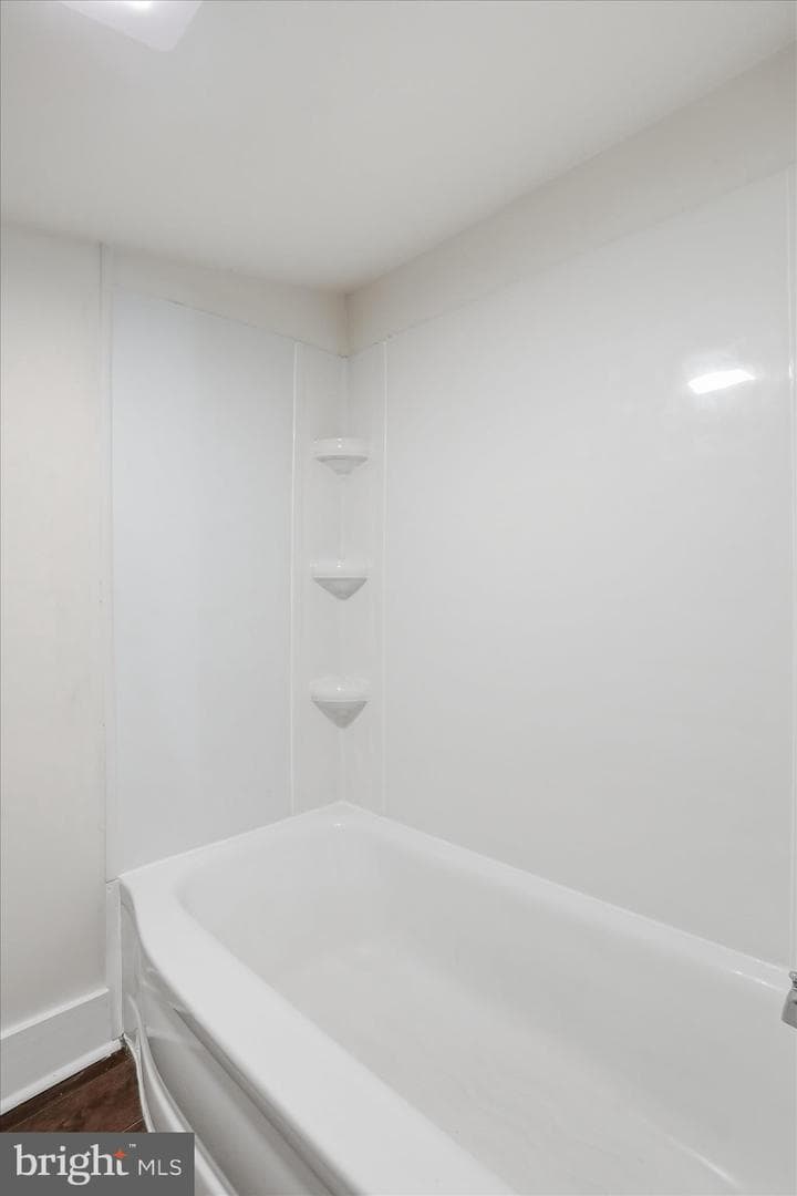 604 E Stephen Street photo 22