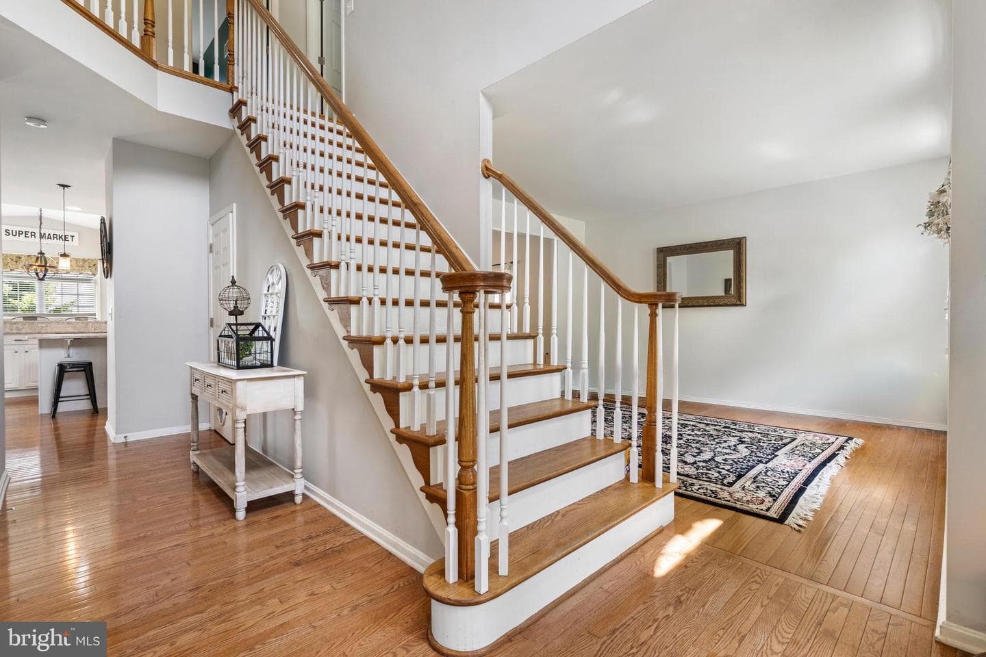 667 Hallmark Drive photo 4