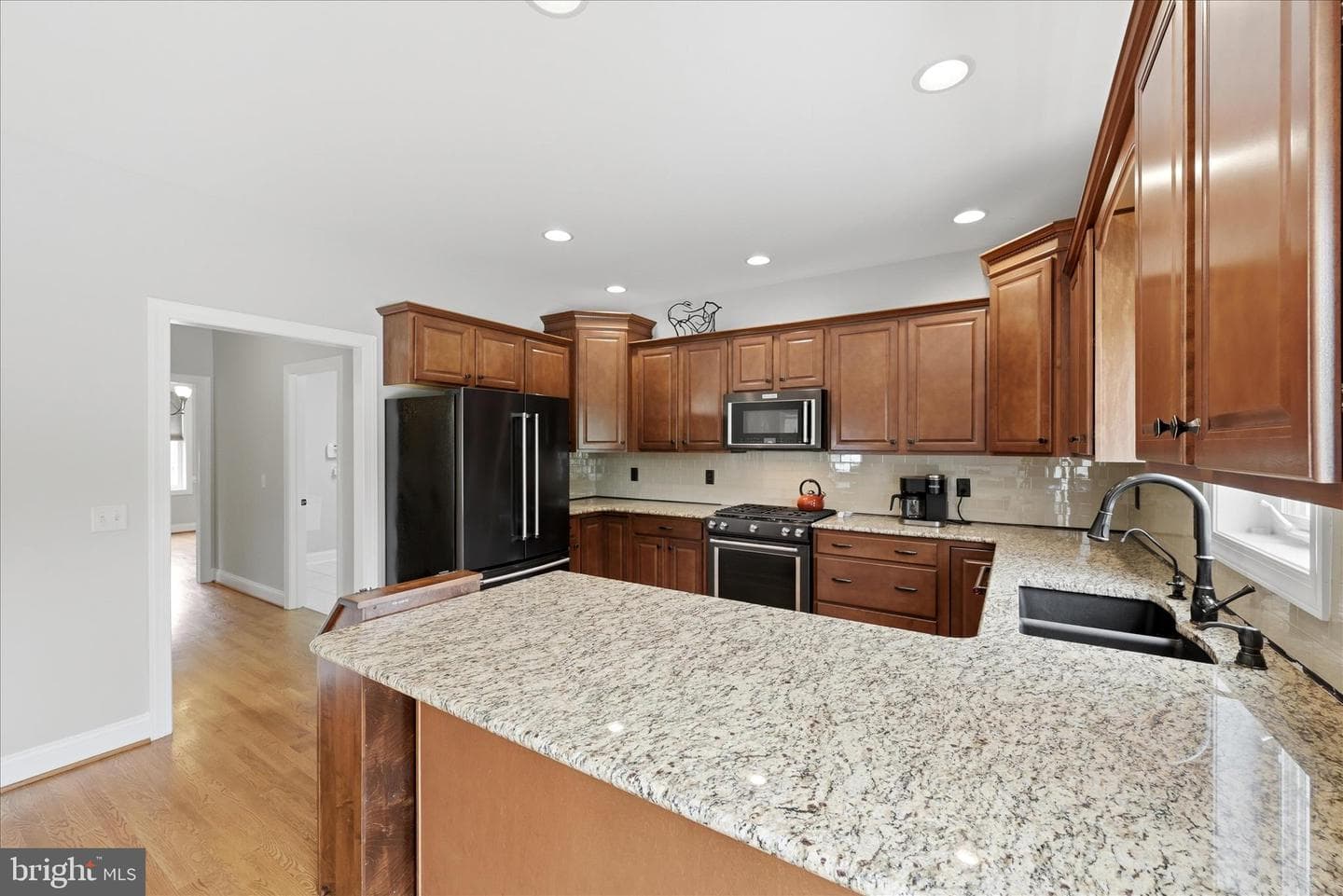 178 Stormfield Dr E photo 12