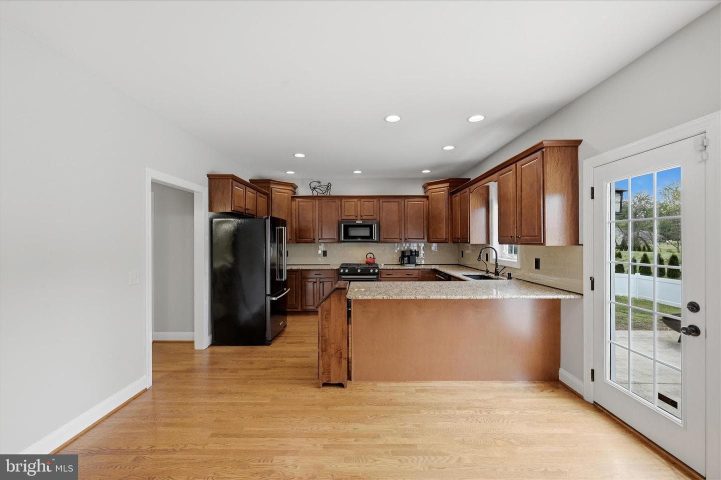 178 Stormfield Dr E photo 16