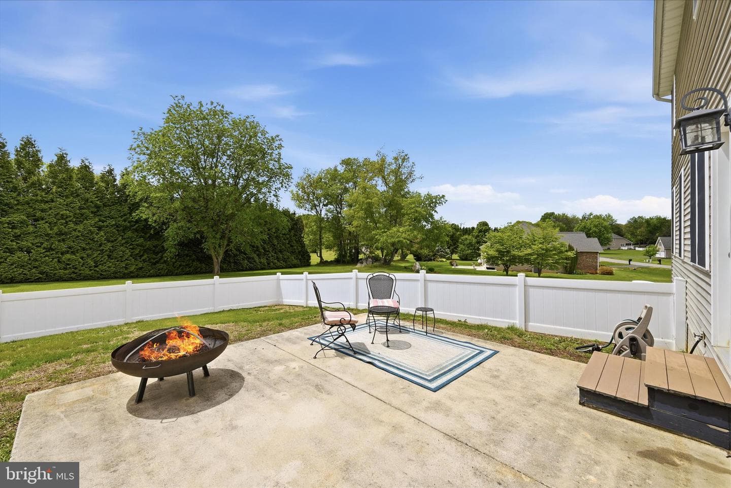 178 Stormfield Dr E photo 18