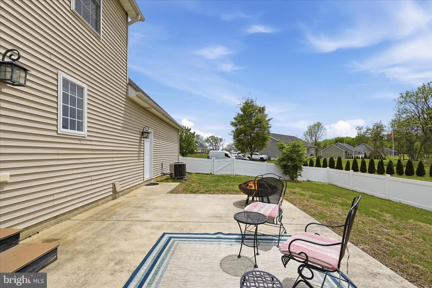 178 Stormfield Dr E photo 19