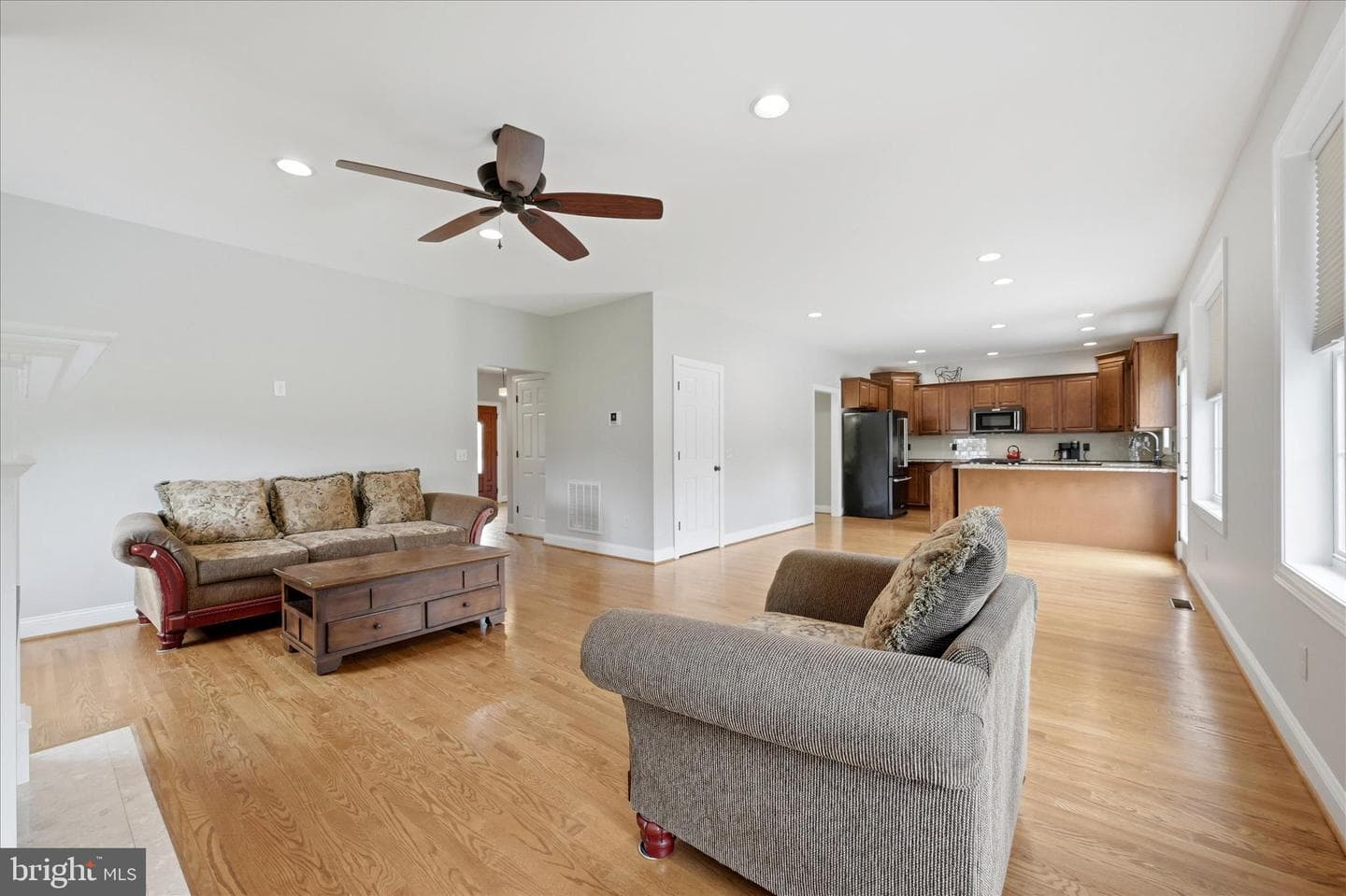 178 Stormfield Dr E photo 21