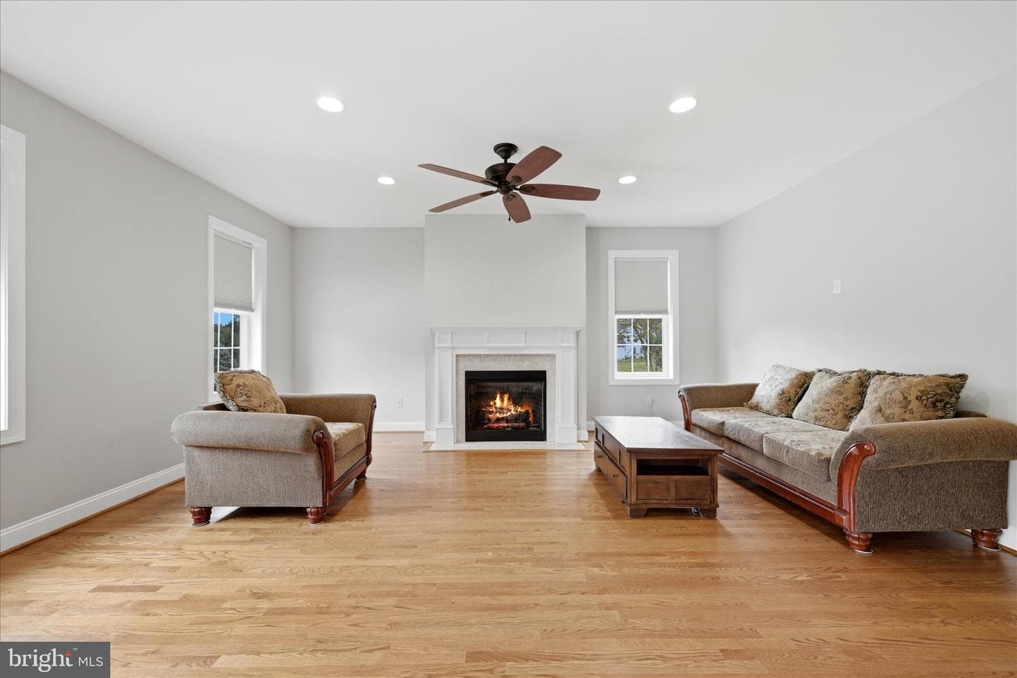 178 Stormfield Dr E photo 22
