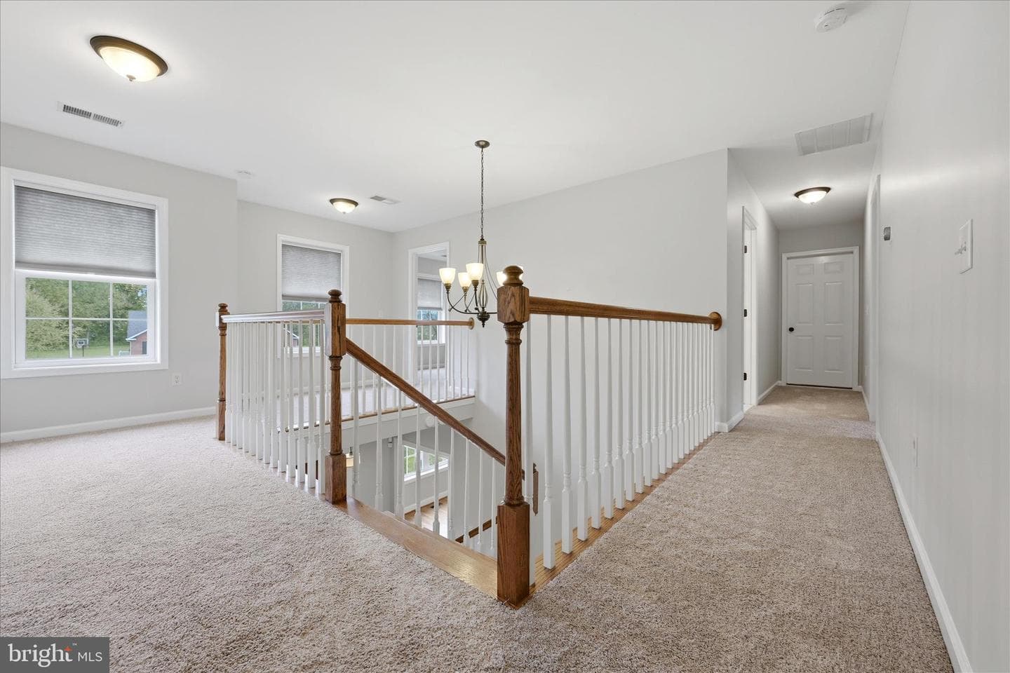 178 Stormfield Dr E photo 27
