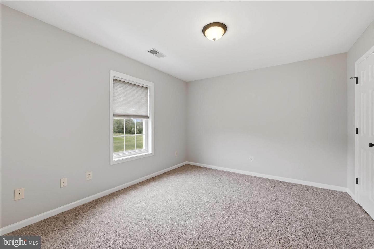 178 Stormfield Dr E photo 34