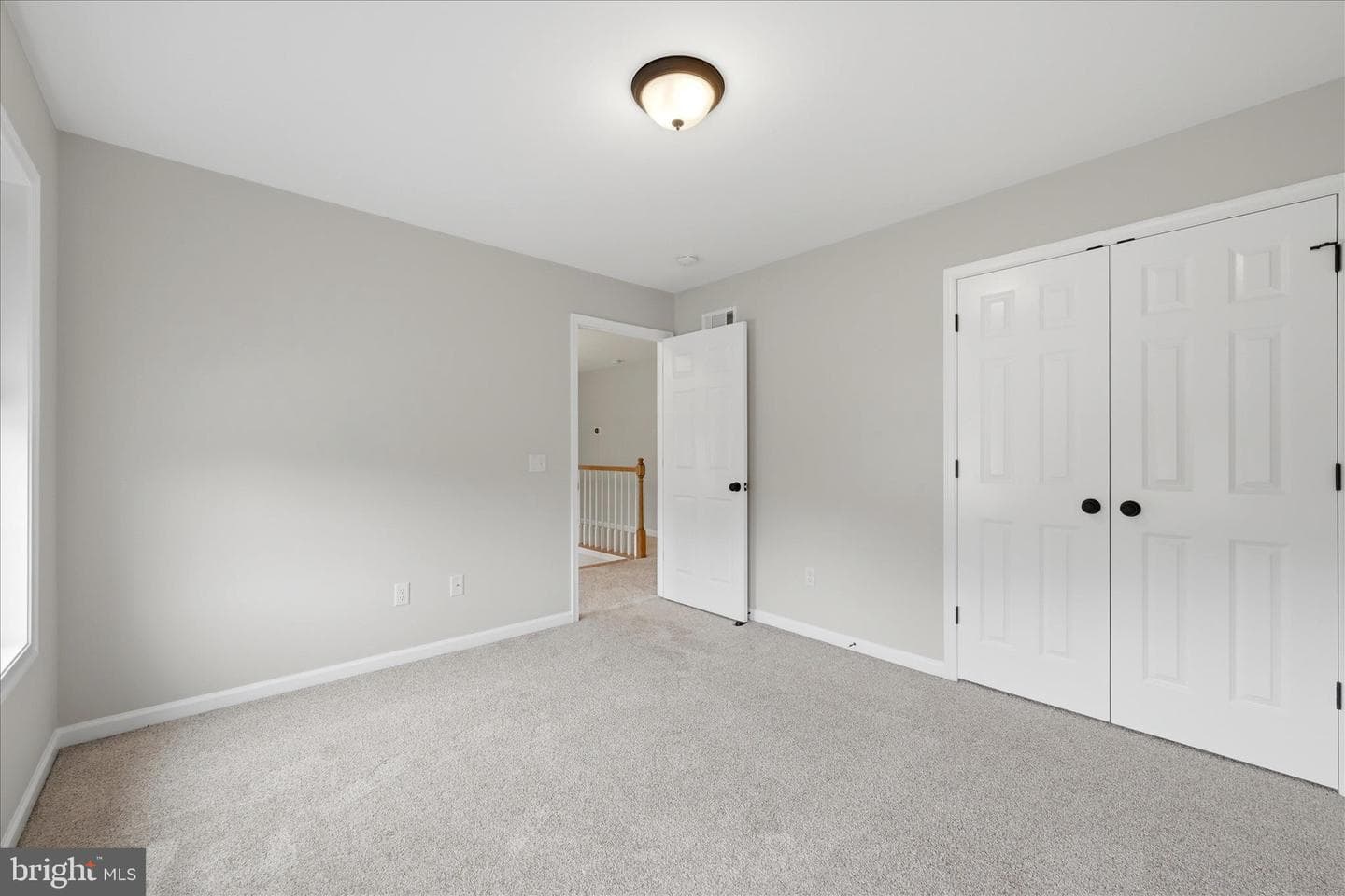 178 Stormfield Dr E photo 42